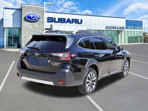 Used 2024 Subaru Outback Touring AWD/4WD image 6