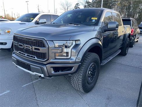 Used 2018 Ford F150 Raptor w/ Equipment Group 802A Luxury image 3