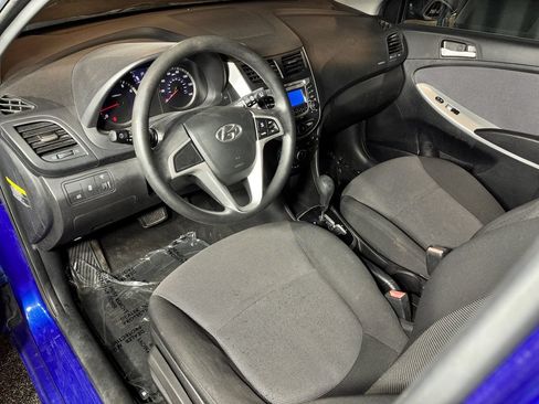 Used 2012 Hyundai Accent GS FWD image 10