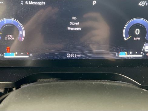 Used 2023 Jeep Grand Cherokee Limited w/ Black Appearance Package image 12