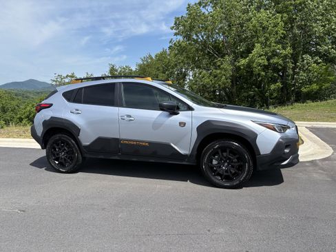Certified 2024 Subaru Crosstrek 2.5i Wilderness w/ Wilderness Package AWD/4WD image 10