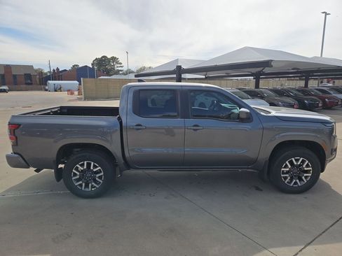 New 2026 Nissan Frontier SV w/ Tow Package AWD/4WD image 6