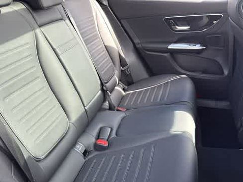 Used 2026 Mercedes-Benz GLC 300 4MATIC image 35