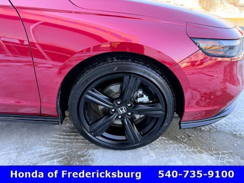 Used 2025 Honda Accord Sport image 27