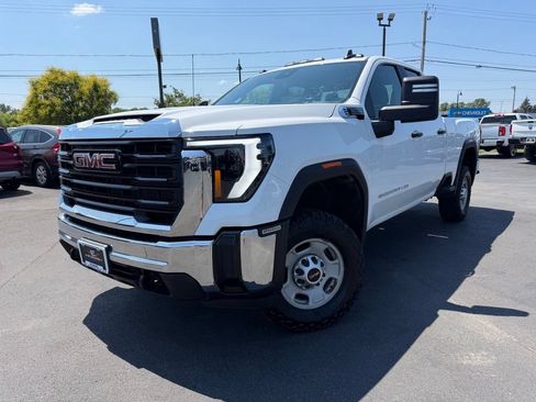 Used 2024 GMC Sierra 2500 Pro w/ Convenience Package AWD/4WD image 1