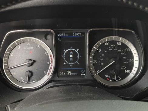 Used 2019 Nissan Titan PRO-4X w/ Pro-4x Convenience Package image 31