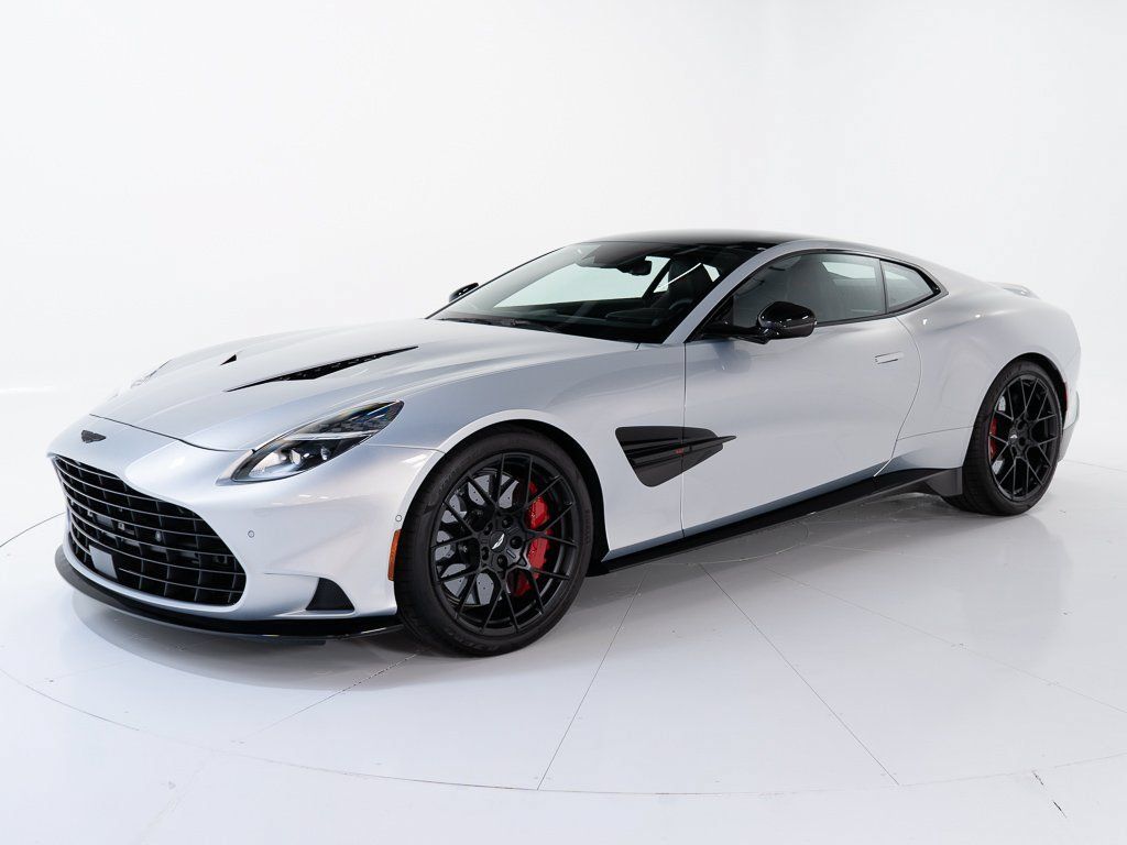 Used 2025 Aston Martin Vanquish RWD image 1