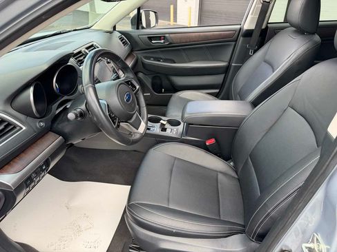 Used 2019 Subaru Outback 2.5i Limited w/ Popular Package #2 AWD/4WD image 10