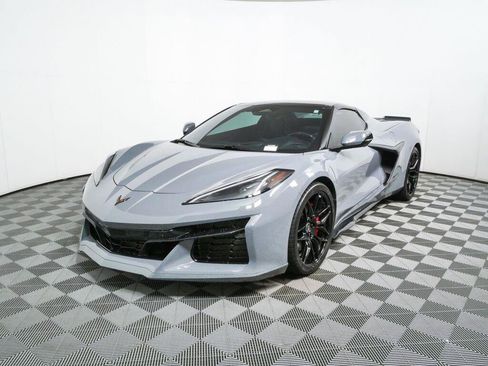 Used 2024 Chevrolet Corvette Z06 RWD image 1