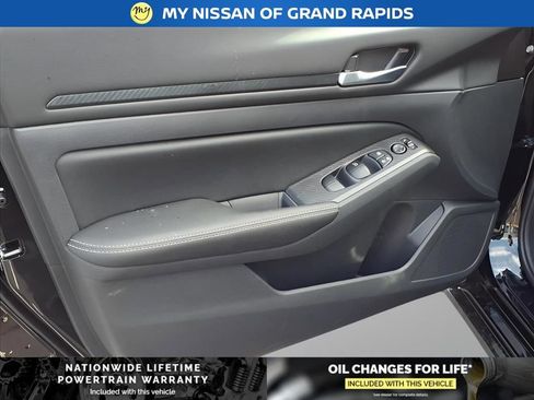 New 2025 Nissan Altima 2.5 SV w/ SV Premium Package image 5