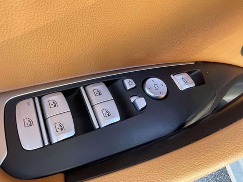 Used 2023 BMW X3 xDrive30i w/ M Sport Package image 18