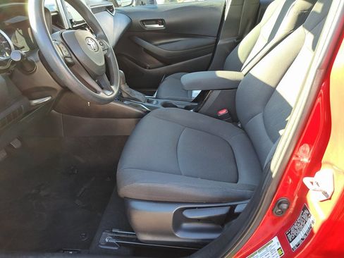 Certified 2021 Toyota Corolla LE image 27