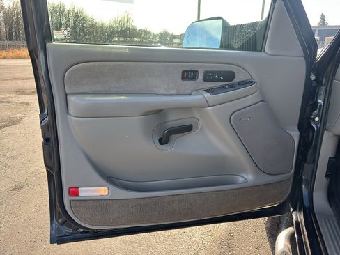 Used 2003 Chevrolet Silverado 2500 LT image 18