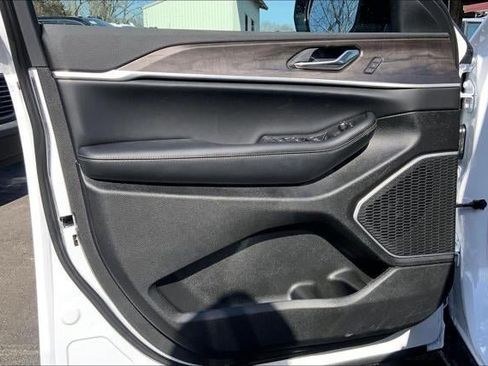 New 2026 Jeep Grand Cherokee Limited AWD/4WD image 47