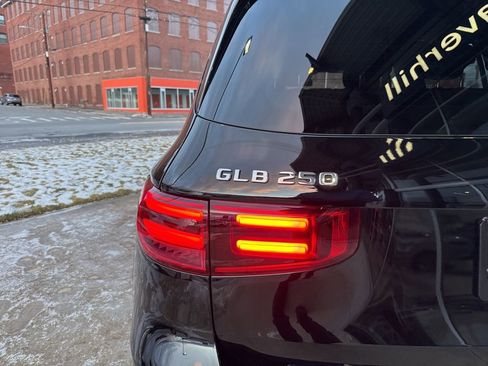Certified 2024 Mercedes-Benz GLB 250 GLB 250 image 8