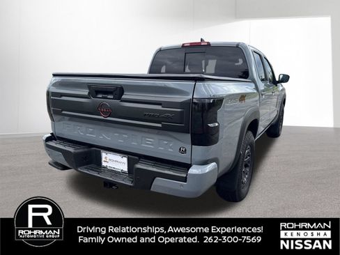 Used 2025 Nissan Frontier PRO-4X AWD/4WD image 5