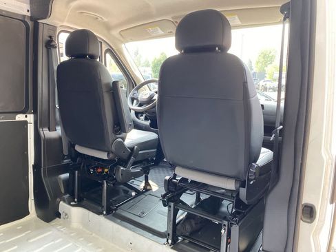 Used 2026 RAM ProMaster 2500 w/ Convenience Group FWD image 16
