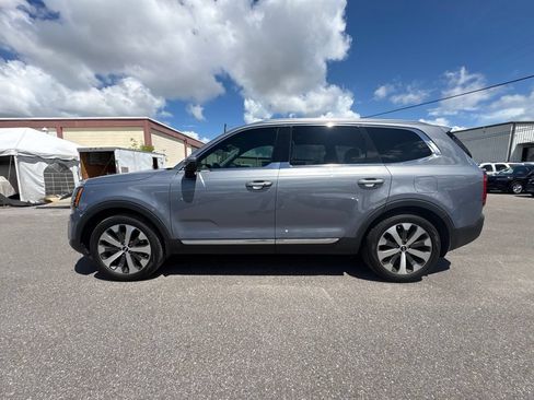 Used 2021 Kia Telluride EX w/ EX Premium Package FWD image 6