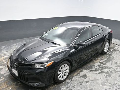 Used 2019 Toyota Camry LE image 25