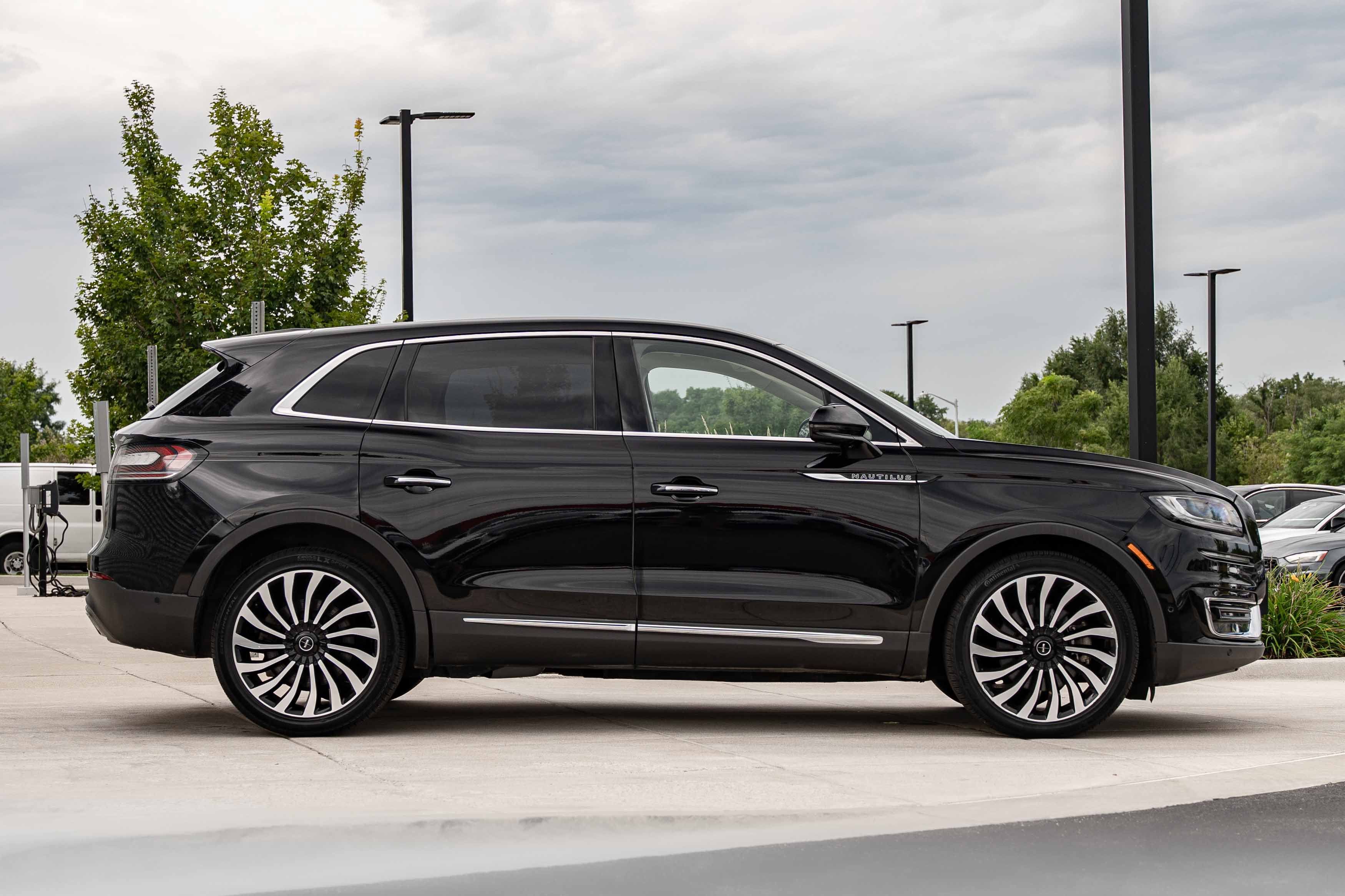 Used 2020 Lincoln Nautilus Black Label AWD/4WD image 3