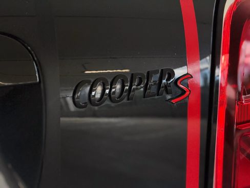 Used 2023 MINI Cooper Countryman S FWD image 13