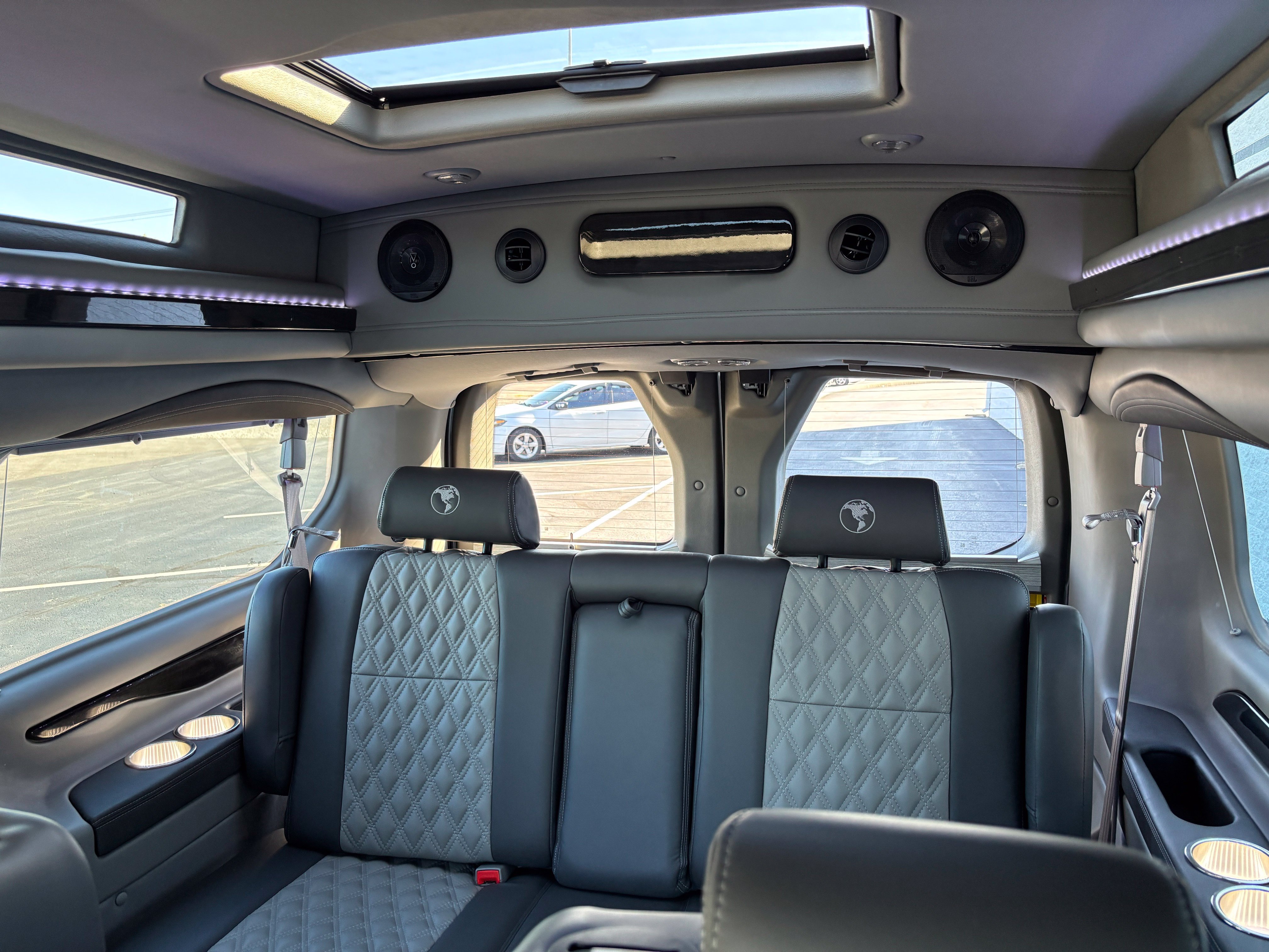 Used 2024 Ford Transit 150 Low Roof RWD image 44