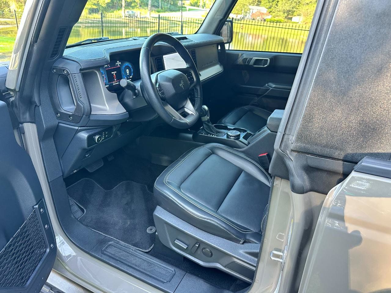 Used 2025 Ford Bronco Outer Banks AWD/4WD image 10
