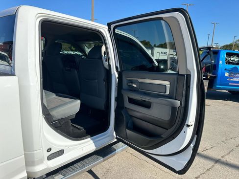 Used 2017 RAM 1500 Big Horn AWD/4WD image 11
