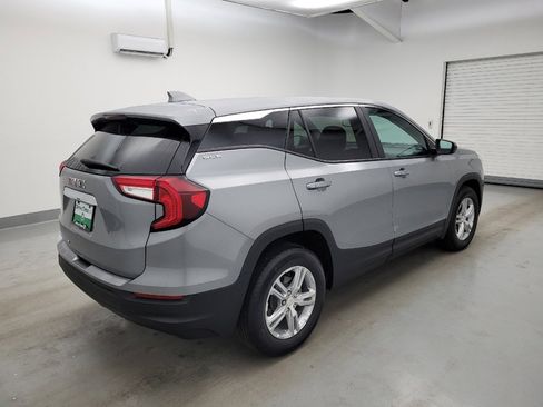 Used 2023 GMC Terrain SLE FWD image 10