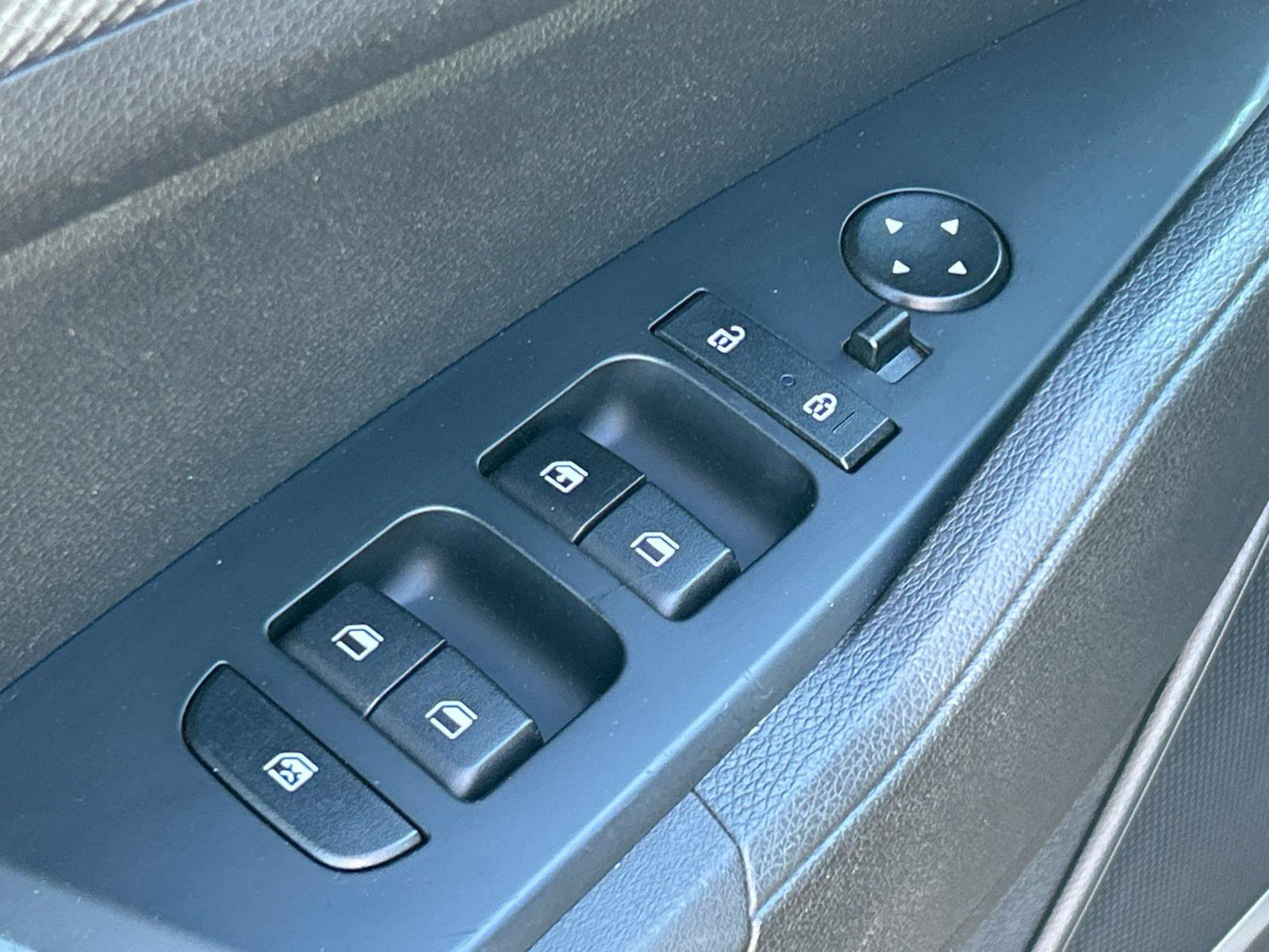 Used 2024 Kia Sportage LX FWD image 25