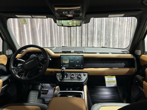 Used 2024 Land Rover Defender 130 X image 13