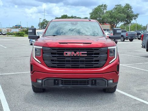 Used 2024 GMC Sierra 1500 Elevation AWD/4WD image 2