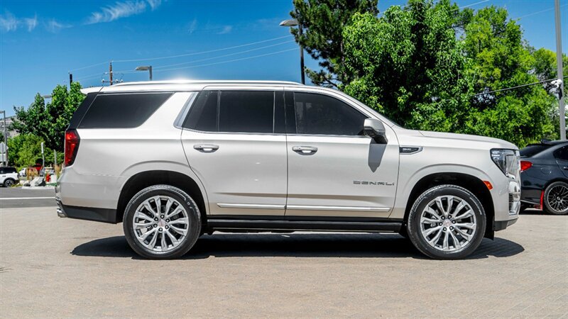 Used 2021 GMC Yukon Denali w/ Denali Ultimate Package AWD/4WD image 5