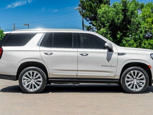Used 2021 GMC Yukon Denali w/ Denali Ultimate Package AWD/4WD image 5