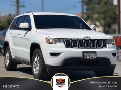 Used 2019 Jeep Grand Cherokee Laredo