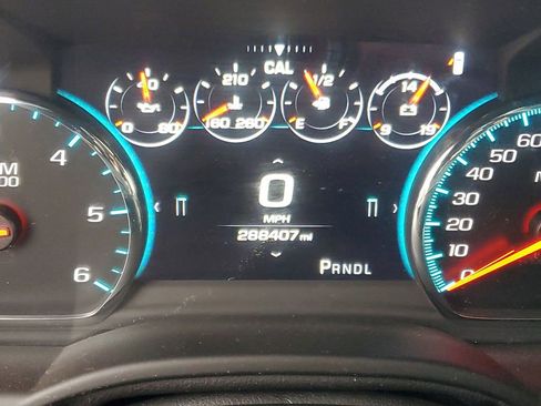 Used 2017 GMC Yukon SLT w/ Premium Edition image 14