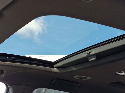 Used 2023 Buick Enclave Essence w/ Experience Buick Package image 19