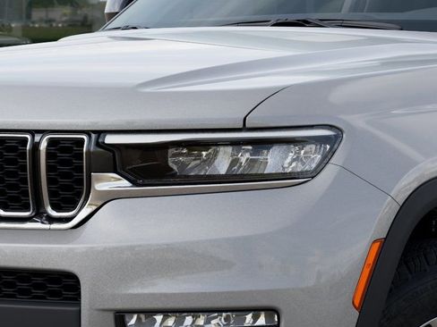 New 2025 Jeep Grand Cherokee L Limited image 10