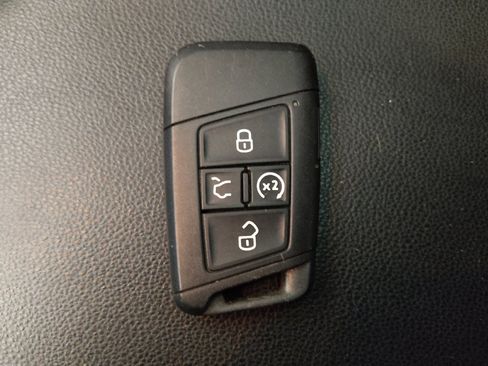 Used 2022 Volkswagen Jetta SEL FWD image 32
