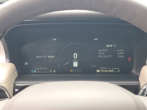 Certified 2023 Lincoln Nautilus AWD w/ Premium Package image 15