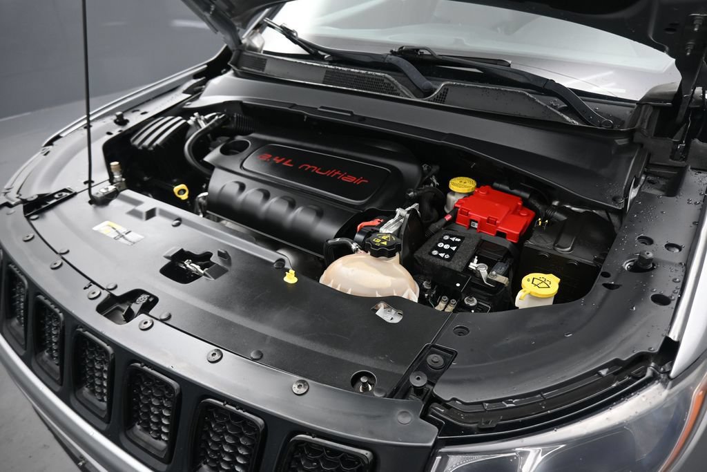 Used 2019 Jeep Compass Latitude AWD/4WD image 45