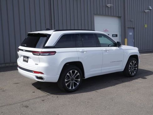 New 2025 Jeep Grand Cherokee Overland w/ Adv Protech Group III image 15