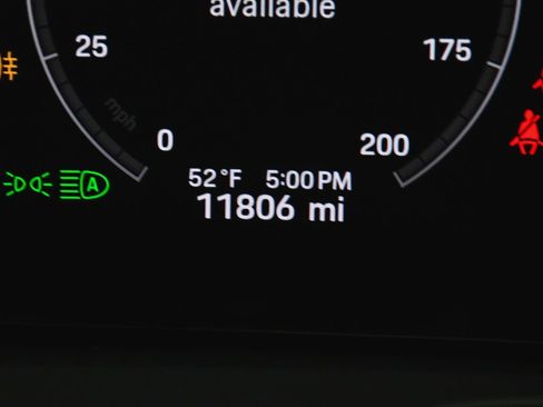 Used 2025 Porsche Panamera 4 image 24