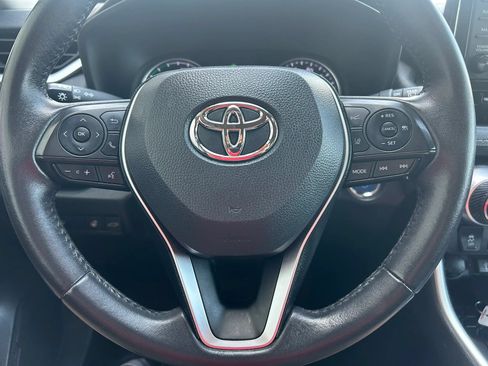 Used 2022 Toyota RAV4 XLE w/ Convenience Package AWD/4WD image 6
