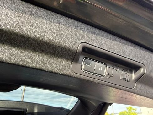 Used 2023 Ford Explorer XLT w/ Equipment Group 202A AWD/4WD image 34