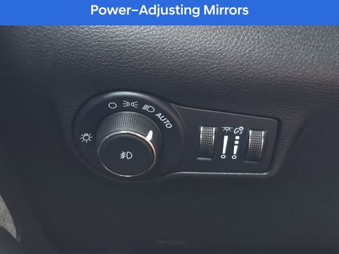 Used 2022 Jeep Compass Latitude image 29