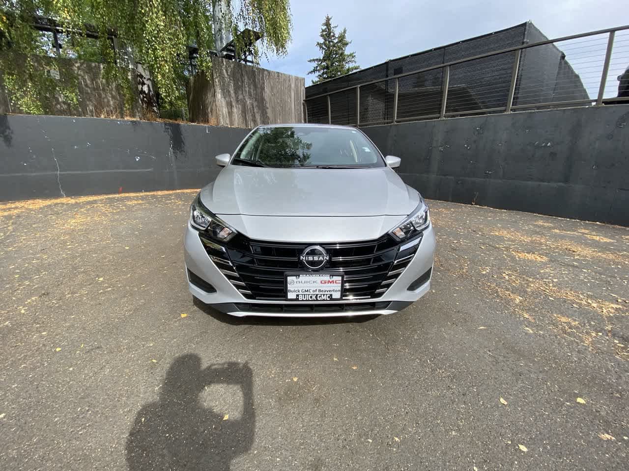 Used 2024 Nissan Versa SV FWD image 9