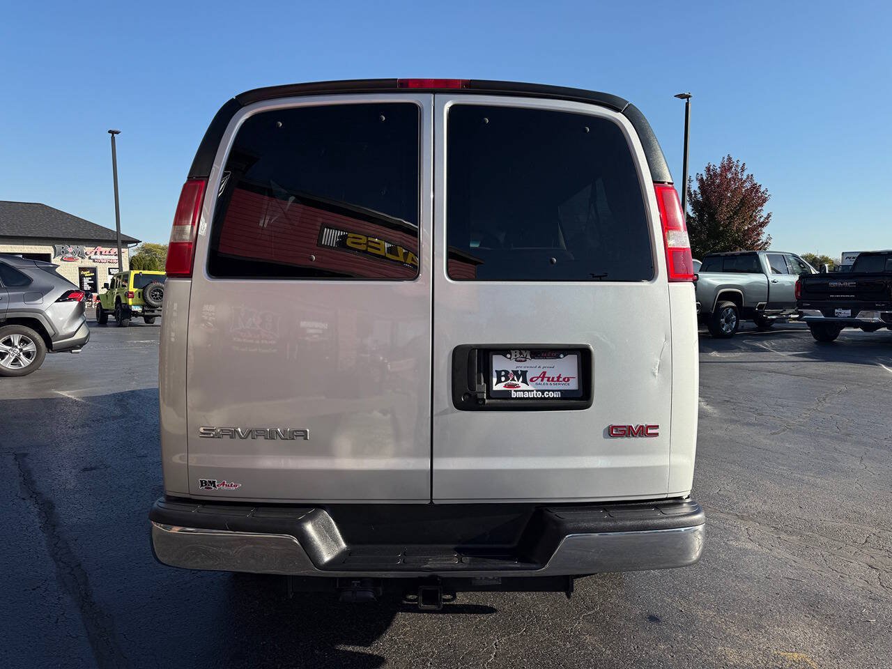 Used 2018 GMC Savana 3500 LT w/ LT Preferred Equipment Group RWD image 6