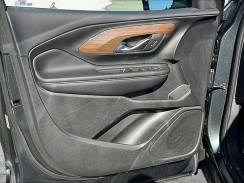 Used 2018 GMC Terrain SLE FWD image 21