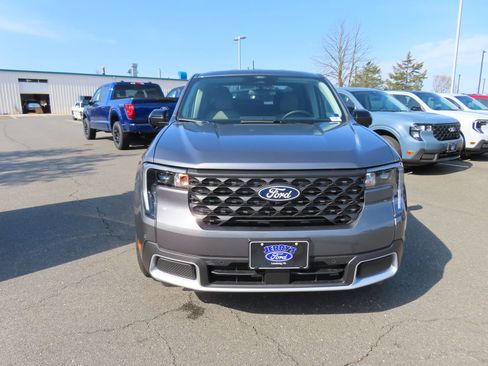 New 2026 Ford Maverick Lariat image 2